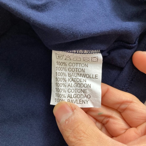 EUC navy Paris tee, size L. - Picture 4 of 8